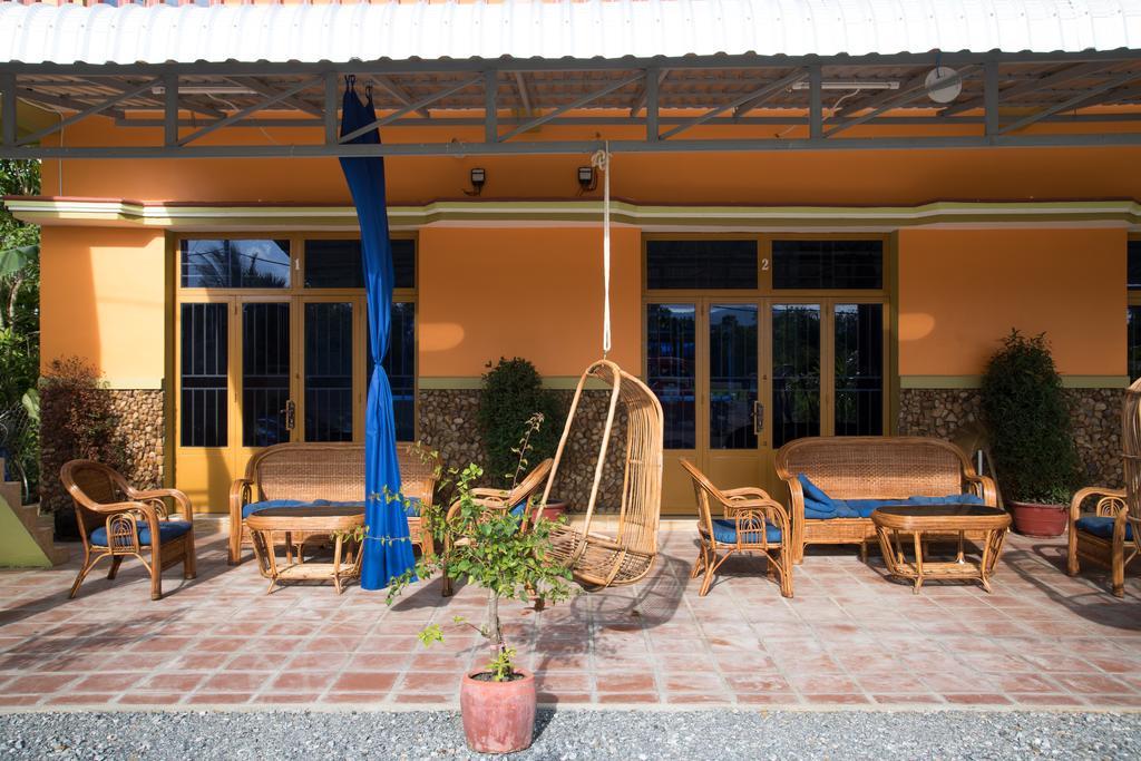 Nomads Guesthouse Кампот Экстерьер фото